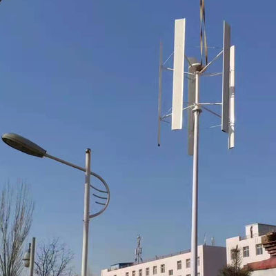Qualität  Blade Aluminum Alloy Made in China Top Quality Vertical Shaft Wind Turbine 3KW 48V 96V Alternative Energy Low Noise Generator usine